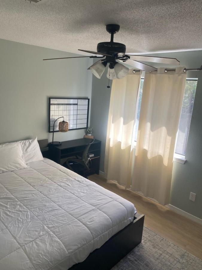 Modern 2 Bedroom Townhome Minutes From The Beach!! Форт Уолтон Бич Экстерьер фото